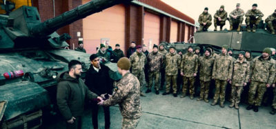 AirAssault troops train for Challanger 2 tanks